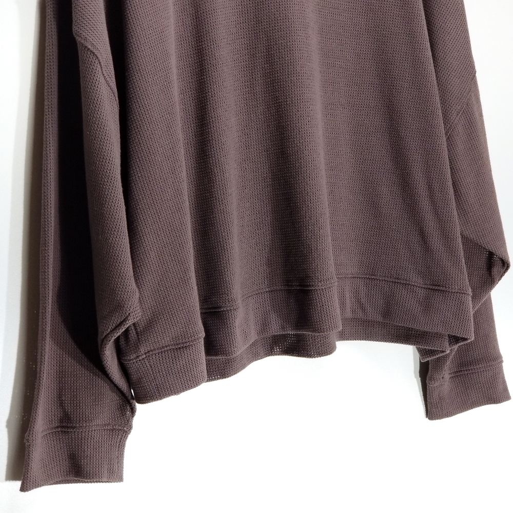 Under Armour | Mesh Around Oversized Crew Top Medium - Picture 4 of 10